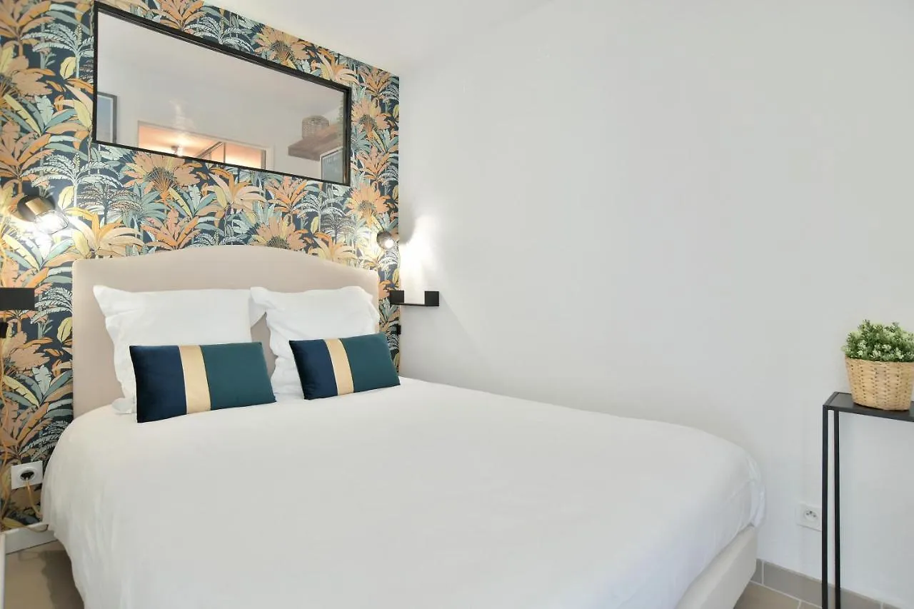 Apartment Escapade A Dinan - Appartement Avec Jardin Et Parking Prive