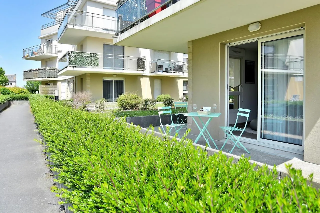 Apartment Escapade A Dinan - Appartement Avec Jardin Et Parking Prive France
